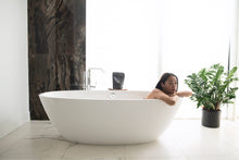 Load image into Gallery viewer, Luxurious Hinoki Magnesium Bath Flake Soak