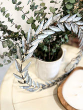 Load image into Gallery viewer, Olive Leaf Wreath