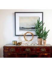 Load image into Gallery viewer, Athenos Wreath with Stand