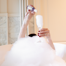 Load image into Gallery viewer, Elixir Bubble Bath Gift Set
