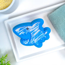Load image into Gallery viewer, OCEAN EXPLORER - Bubble Bath Bomb with surprise
