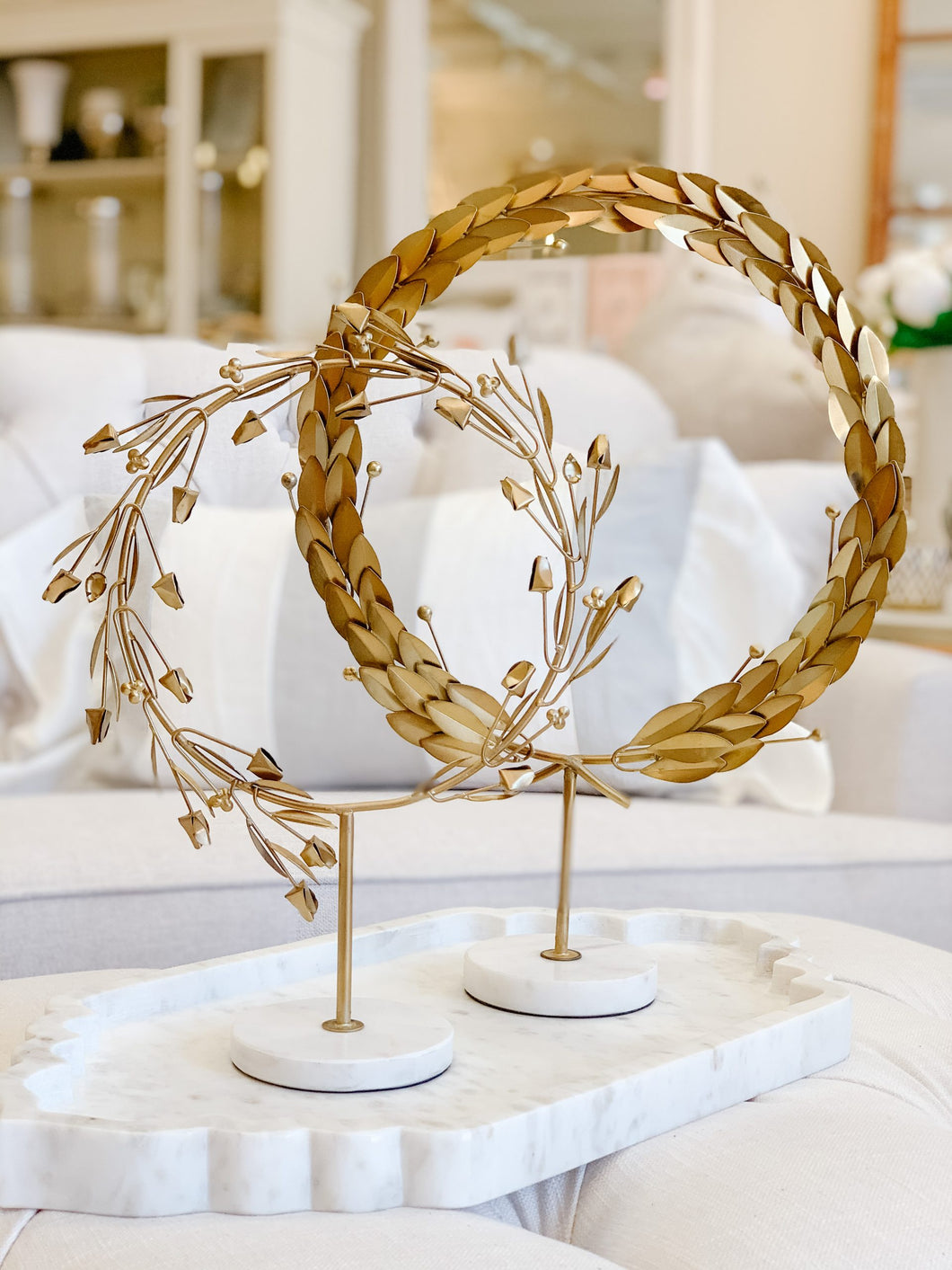 Athenos Wreath with Stand