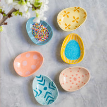 Load image into Gallery viewer, Easter Pinch Bowl Set
